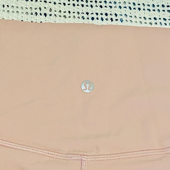 Lululemon Athletic Align High Rise Short 6” New Soft Pink Gym workout Size 12 - Picture 9 of 10
